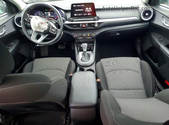 3KPF24AD7RE697135 2024 KIA FORTE Black წინა პანელის ხედი