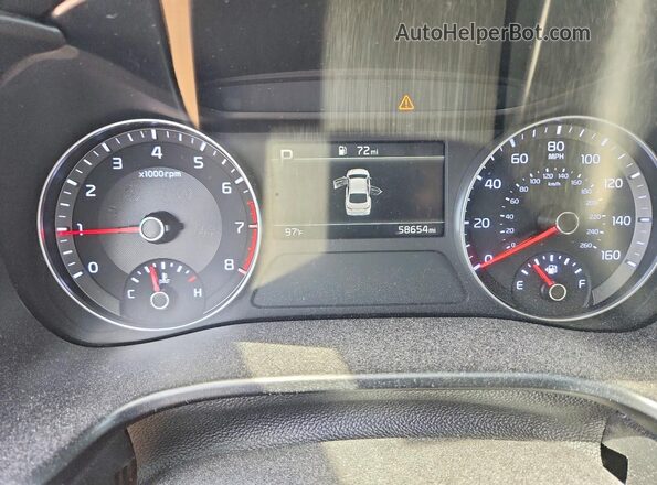 3KPF24AD7RE697667 2024 KIA FORTE White Widok zestawu wskaźników