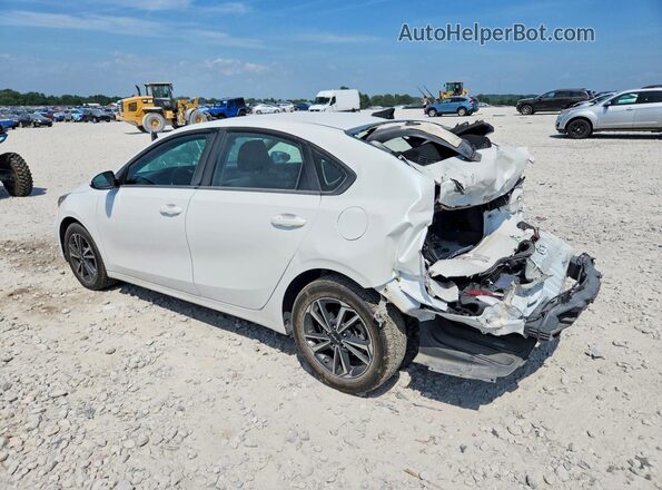 3KPF24AD7RE697667 2024 KIA FORTE White Tył lewy