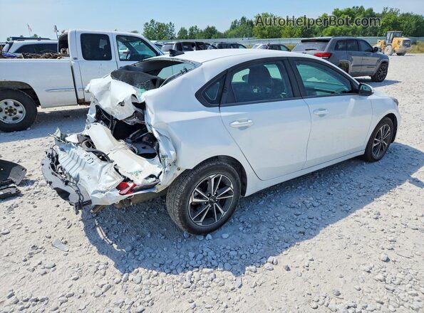3KPF24AD7RE697667 2024 KIA FORTE White Tył prawy