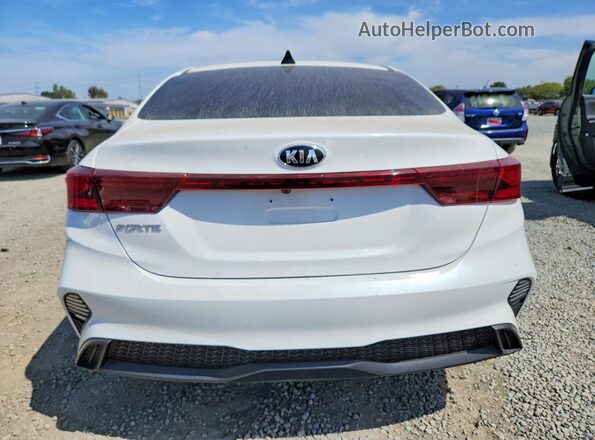3KPF24AD7RE781200 2024 KIA FORTE White Հետևի տեսք