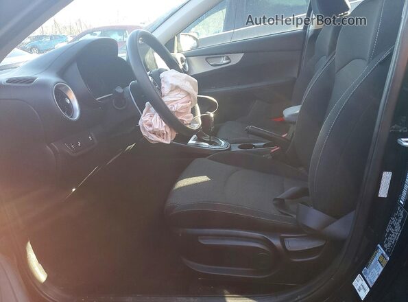 3KPF24AD7RE795081 2024 KIA FORTE Black Vista interior delantera