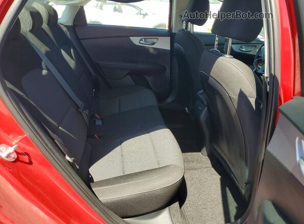 3KPF24AD7RE821467 2024 KIA FORTE Красный Вид задних сидений