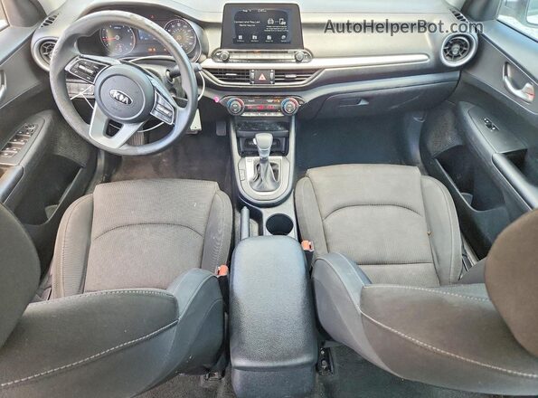 3KPF24AD8KE012906 2019 KIA FORTE White Vista del salpicadero