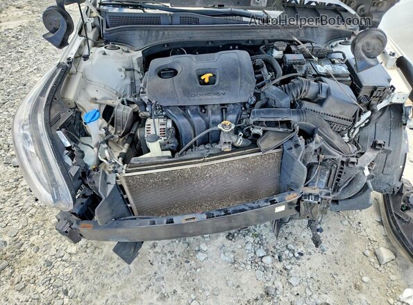 3KPF24AD8KE012906 2019 KIA FORTE White Vista interior trasera