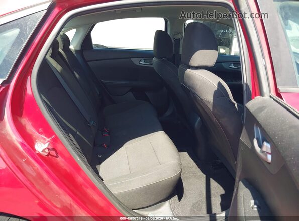 3KPF24AD8KE072667 2019 KIA FORTE Red Vista de la etiqueta del VIN