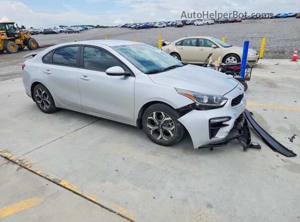 3KPF24AD8ME291597 2021 KIA FORTE Silver Przód prawy