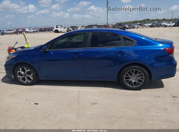 3KPF24AD8ME364046 2021 KIA FORTE Blue Widok wnętrza 360 stopni