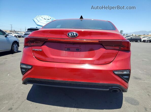 3KPF24AD8ME364404 2021 KIA FORTE Red Widok z tyłu