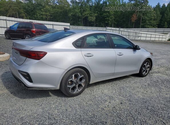 3KPF24AD8ME370722 2021 KIA FORTE Silver Trasero derecho