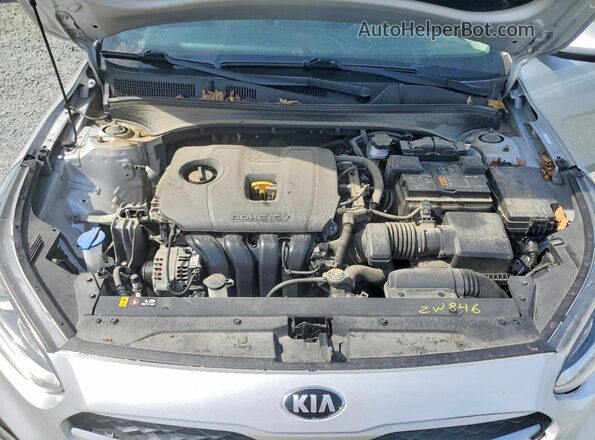 3KPF24AD8ME370722 2021 KIA FORTE Silver Vista interior trasera