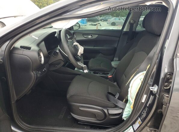 3KPF24AD8ME381087 2021 KIA FORTE Gray Widok wnętrza z przodu