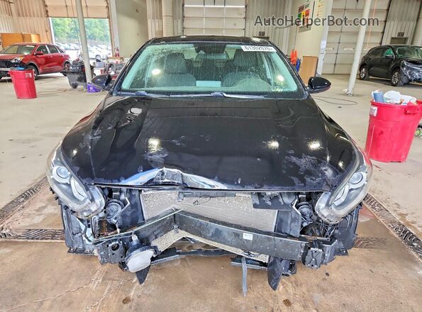 3KPF24AD8ME388668 2021 KIA FORTE Black Front view