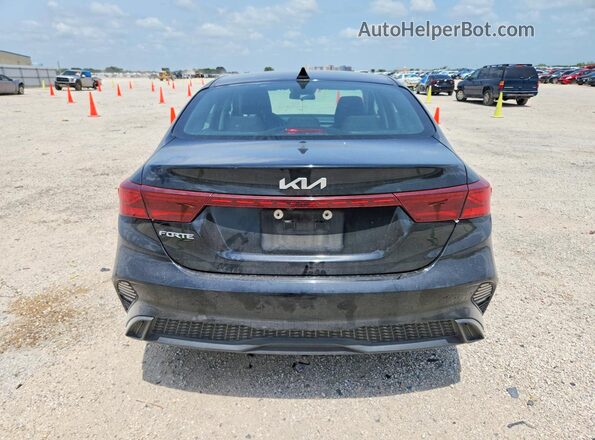 3KPF24AD8PE582346 2023 KIA FORTE Черный Вид сзади