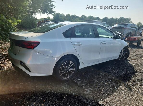 3KPF24AD8PE589006 2023 KIA FORTE White უკანა მარჯვენა