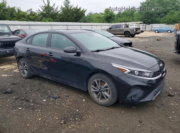 3KPF24AD8PE614499 2023 KIA FORTE Black Delantero derecho