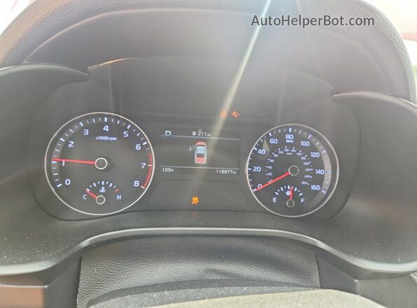 3KPF24AD8PE622148 2023 KIA FORTE Красный Вид щитка приборов