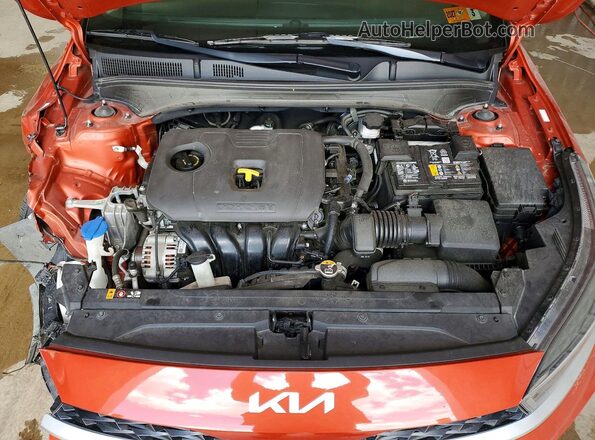3KPF24AD8RE718753 2024 KIA FORTE Orange Rear interior view