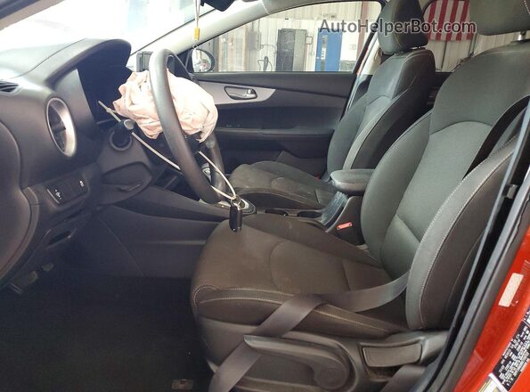 3KPF24AD8RE718753 2024 KIA FORTE Orange Front interior view