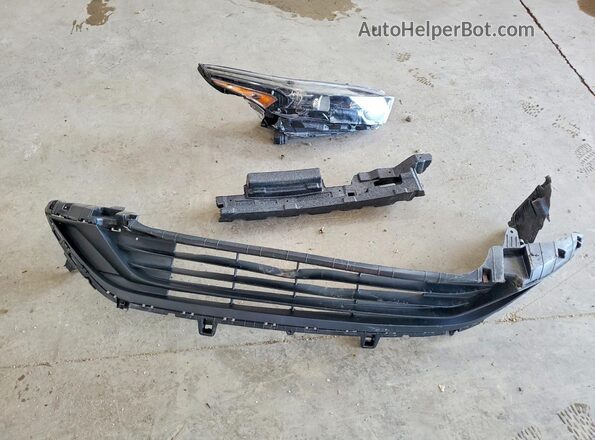 3KPF24AD8RE718753 2024 KIA FORTE Orange Engine compartment view