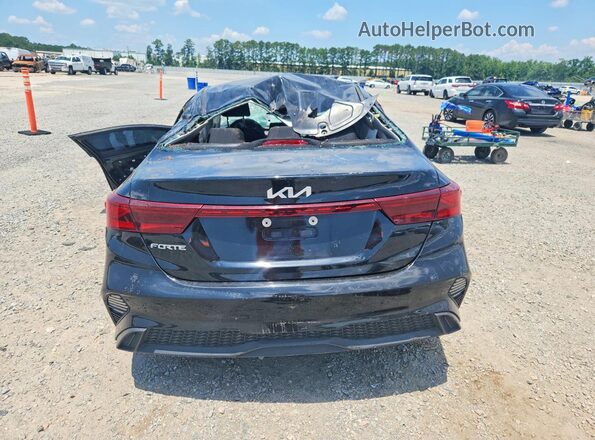 3KPF24AD8RE761392 2024 KIA FORTE Black Հետևի տեսք