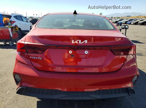 3KPF24AD8RE790262 2024 KIA FORTE Red უკანა ხედი