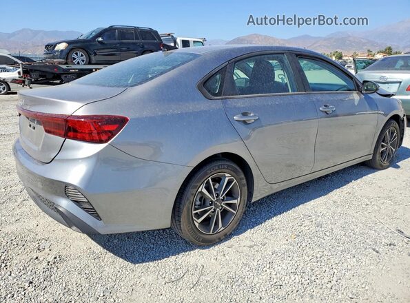 3KPF24AD8RE800983 2024 KIA FORTE Charcoal Tył prawy