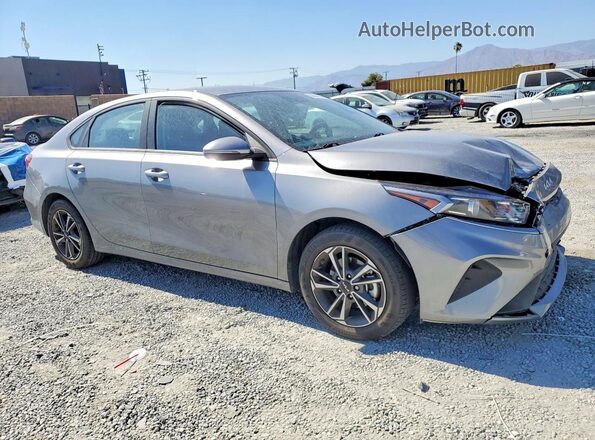 3KPF24AD8RE800983 2024 KIA FORTE Charcoal Przód prawy