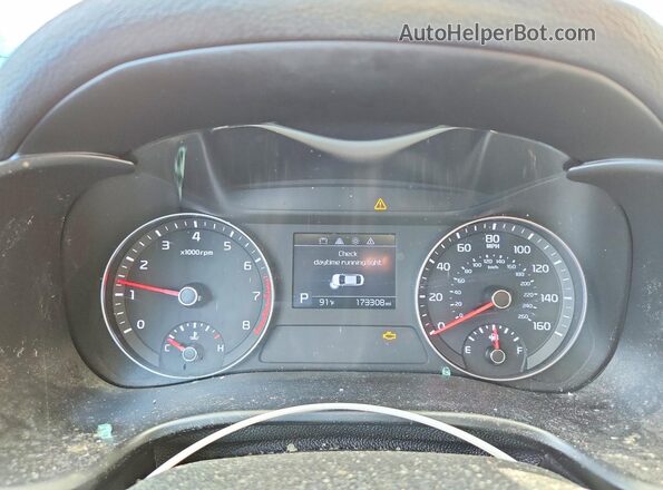 3KPF24AD9LE255092 2020 KIA FORTE Серебряный Вид щитка приборов