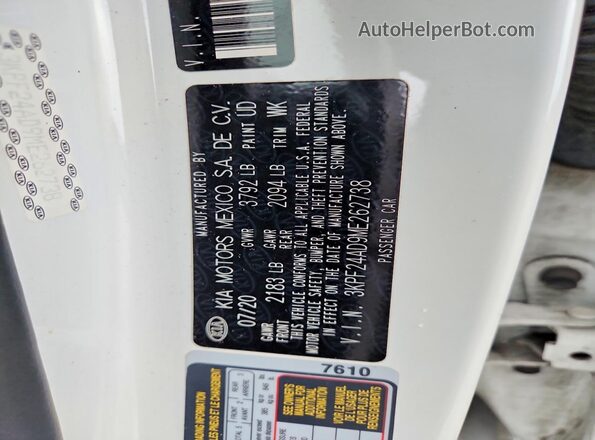 3KPF24AD9ME262738 2021 KIA FORTE White Widok komory silnika