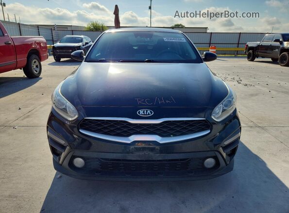 3KPF24AD9ME289874 2021 KIA FORTE Черный Вид спереди