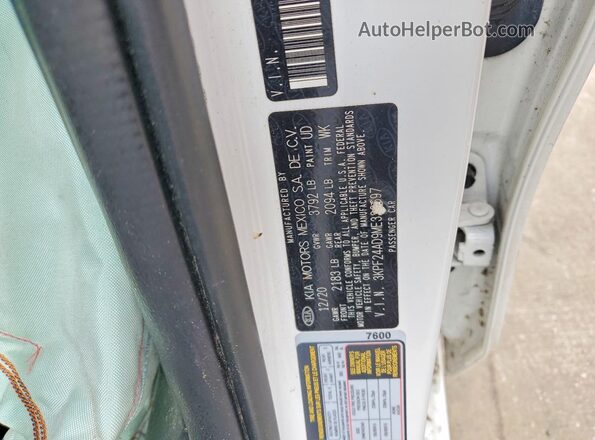 3KPF24AD9ME323697 2021 KIA FORTE White Engine compartment view