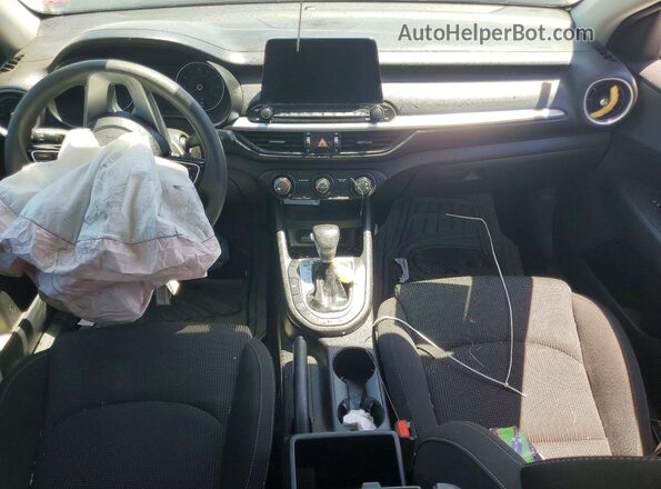 3KPF24AD9ME349622 2021 KIA FORTE Белый Вид панели приборов
