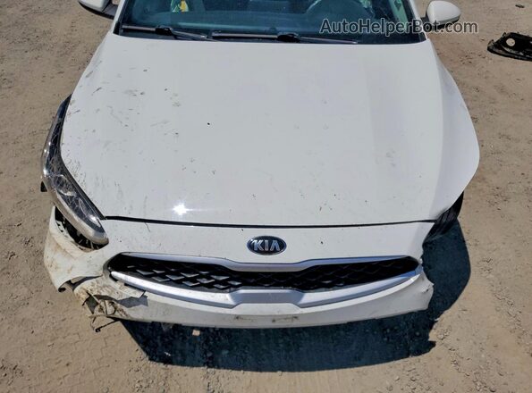 3KPF24AD9ME349622 2021 KIA FORTE Белый Вид задней части салона