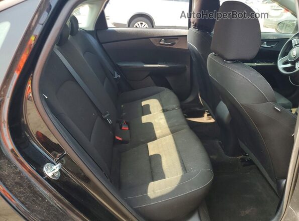 3KPF24AD9ME377548 2021 KIA FORTE Black Հետևի նստատեղերի տեսք