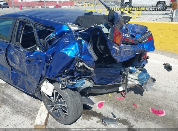 3KPF24AD9PE517974 2023 KIA FORTE Blue Вид панелі приладів