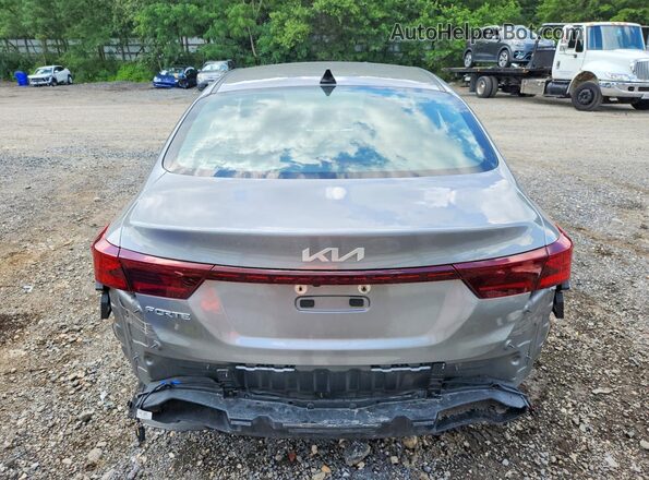3KPF24AD9PE615273 2023 KIA FORTE Gray Rear view