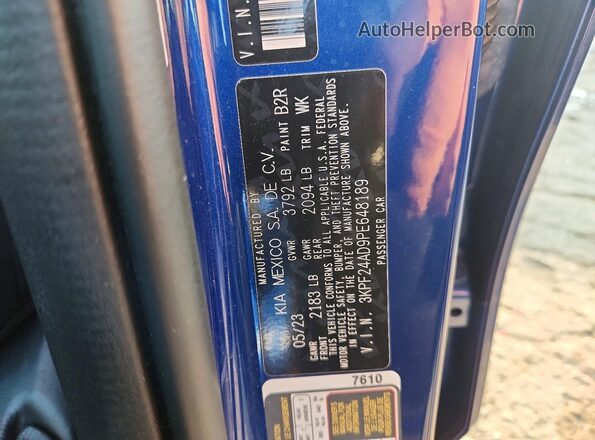 3KPF24AD9PE648189 2023 KIA FORTE Blue Widok komory silnika