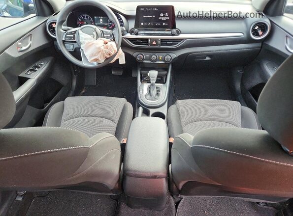 3KPF24AD9PE661802 2023 KIA FORTE Blue Dashboard view