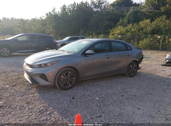 3KPF24AD9PE682598 2023 KIA FORTE Серый Передняя левая четверть