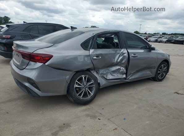 3KPF24AD9PE691575 2023 KIA FORTE Silver 