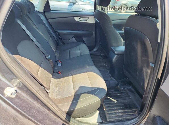3KPF24AD9RE706434 2024 KIA FORTE Gray Rear seats view