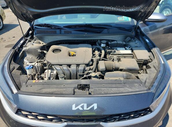 3KPF24AD9RE706434 2024 KIA FORTE Gray Rear interior view