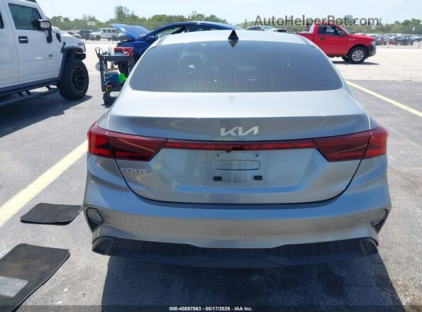 3KPF24AD9RE720205 2024 KIA FORTE Gray 