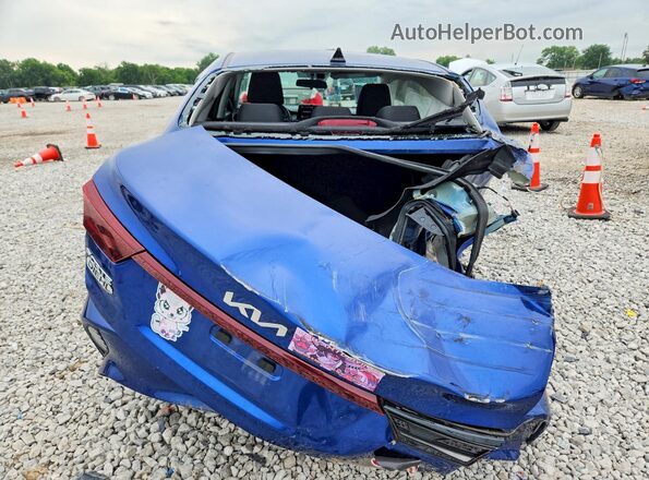 3KPF24AD9RE756394 2024 KIA FORTE Blue Հետևի տեսք