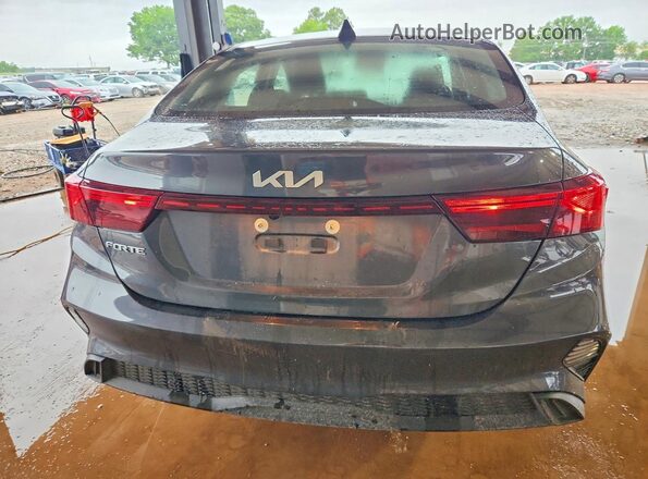 3KPF24AD9RE789542 2024 KIA FORTE Gray უკანა ხედი