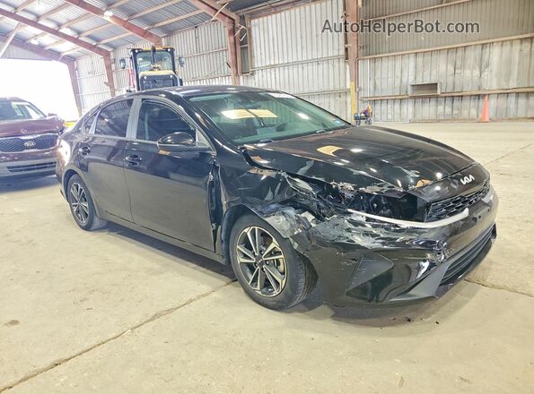 3KPF24AD9RE810986 2024 KIA FORTE Black Առջևի աջ