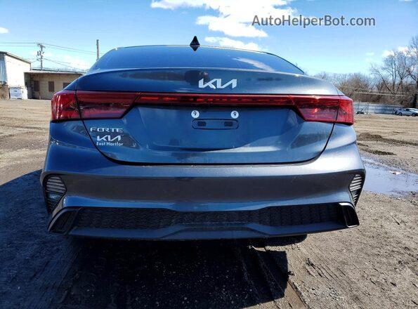 3KPF24AD9RE835287 2024 KIA FORTE Gray Vista trasera