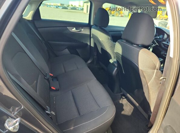 3KPF24ADXKE007271 2019 KIA FORTE Gray 