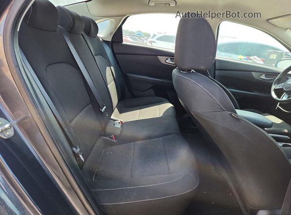 3KPF24ADXKE122775 2019 KIA FORTE Gray Հետևի նստատեղերի տեսք